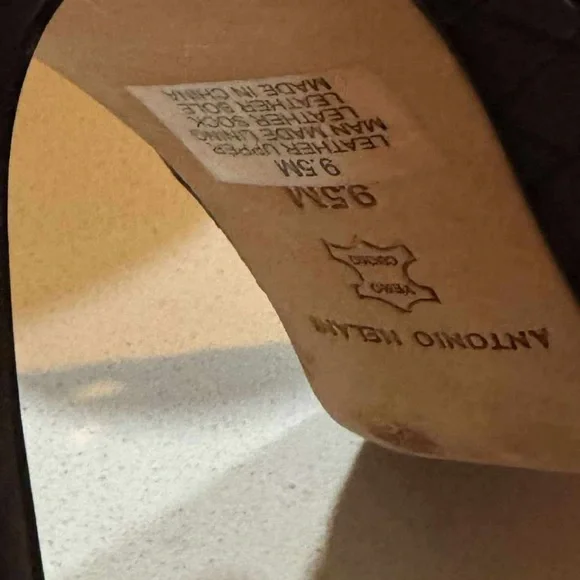 ANTONIO MELANI Black Cutout Heels - Picture 3 of 3